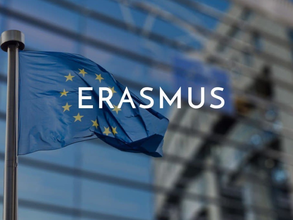       Erasmus+